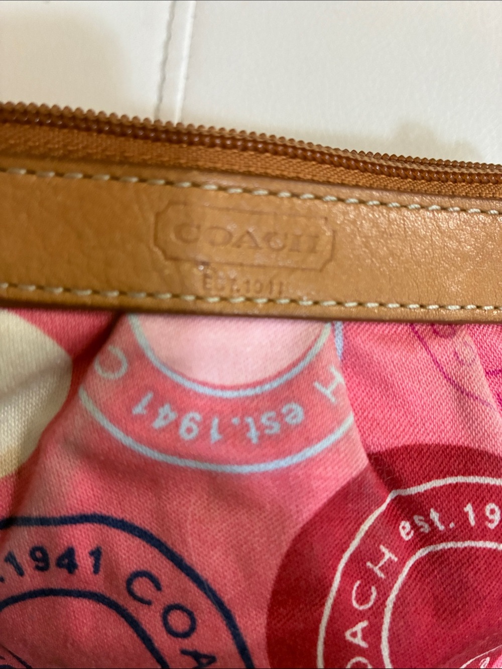 Vintage Y2KCoach Pink Circle Print Wristlet - Picture 3 of 8
